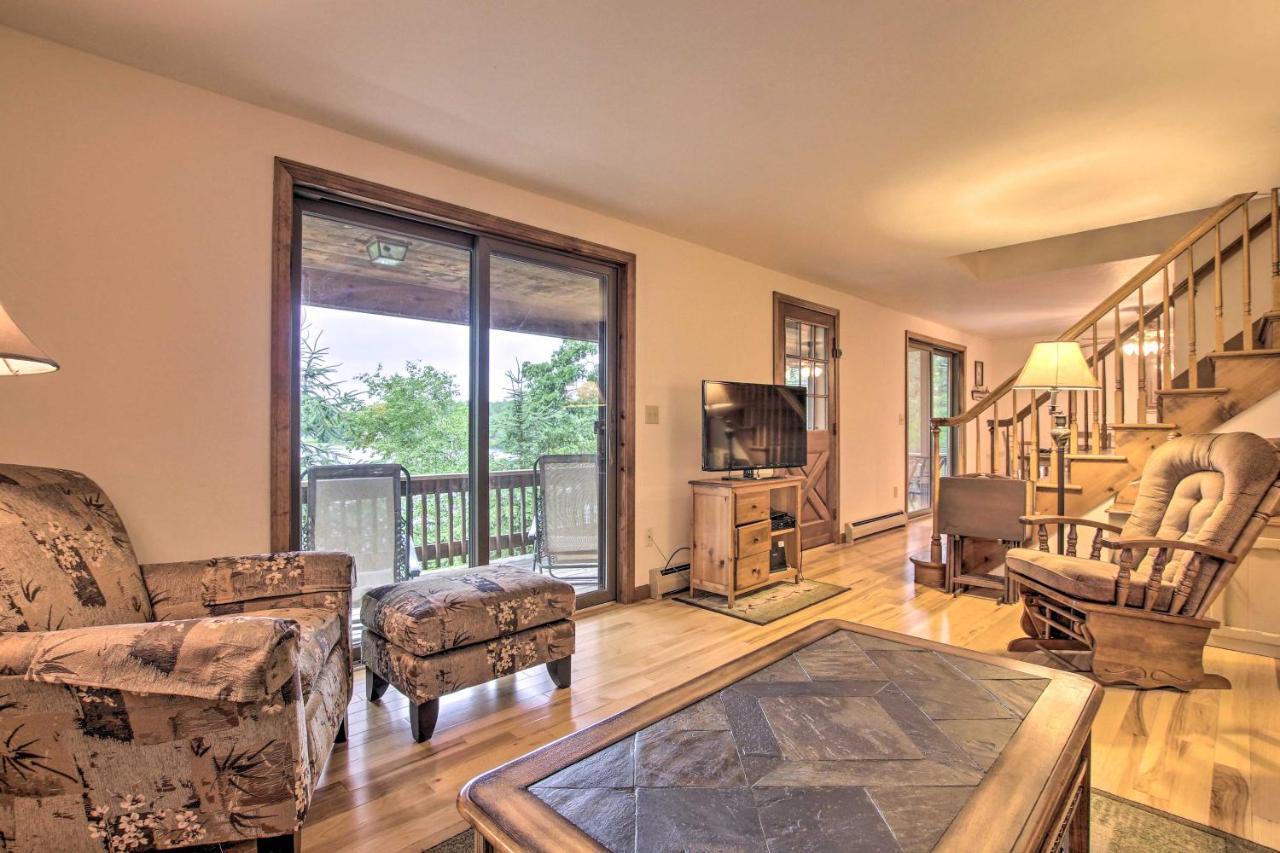 Waterfront New England House On Wickaboag Lake! West Brookfield Eksteriør billede